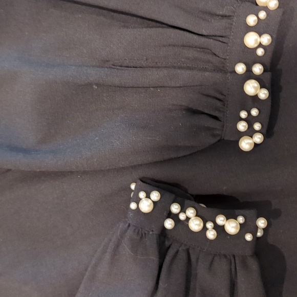 Basic Black Dress with Pearls - Picture 3 of 5